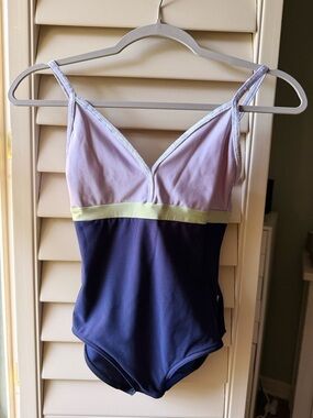 Yumiko leotard size medium - NEW